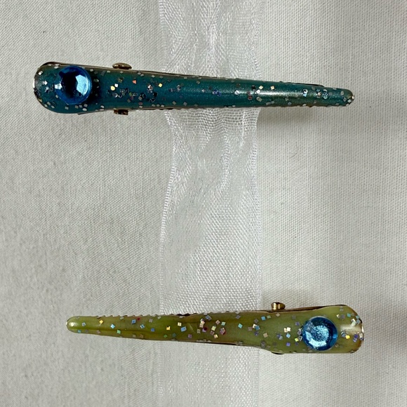 3 Silver, Blue, Green Hair Clips with Rhinestones and Glitter - Picture 2 of 6
